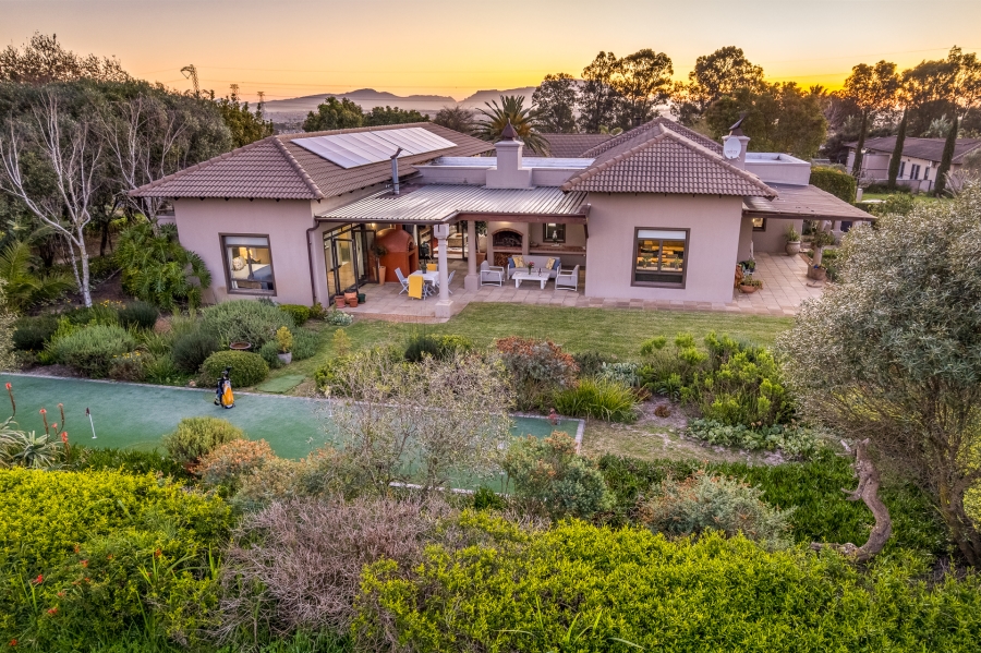 4 Bedroom Property for Sale in Klein Zevenwacht Western Cape